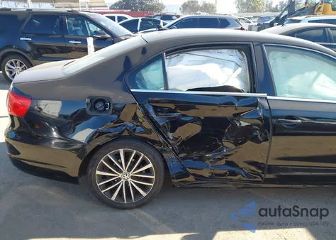 2012 Volkswagen Jetta 2.5L Sel Premium z USA, uszkodzony, nr VIN 3VWLP7AJ6CM381439